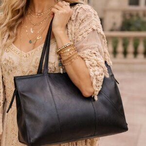 Latico Black Leather Shoulder Carry Media Friendly Large Satchel Tote